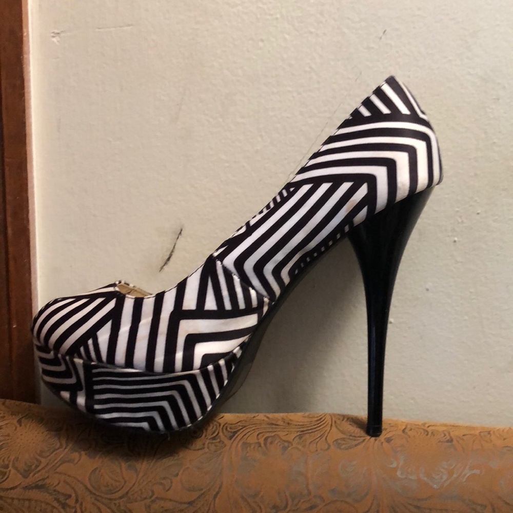 Black and white shoe